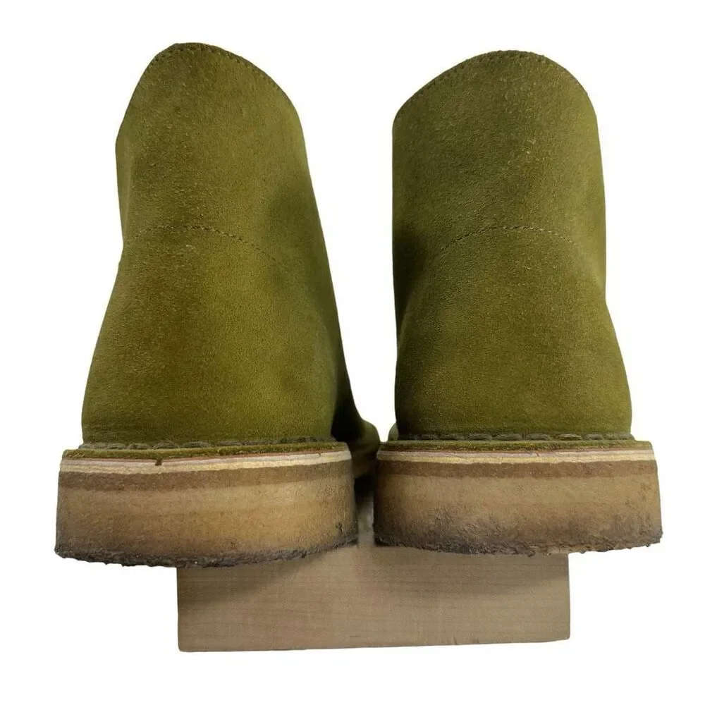 Clark’s Green Suede Leather Chukka Boots Men’s Size 8.5M